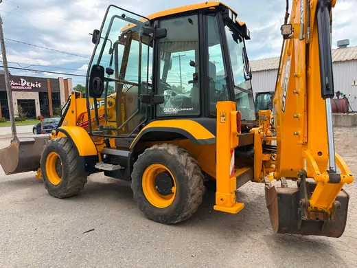 2016 backhoe loader listing photo 9