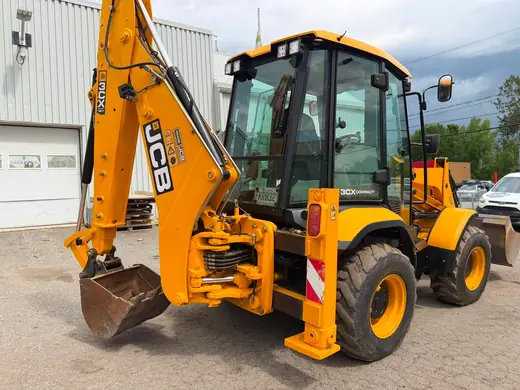 2016 backhoe loader listing photo 10